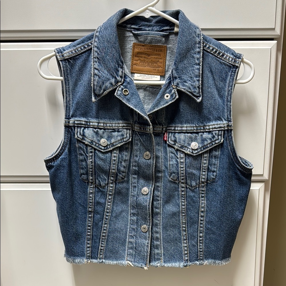 Levi's Classic Blue Denim Vest size M